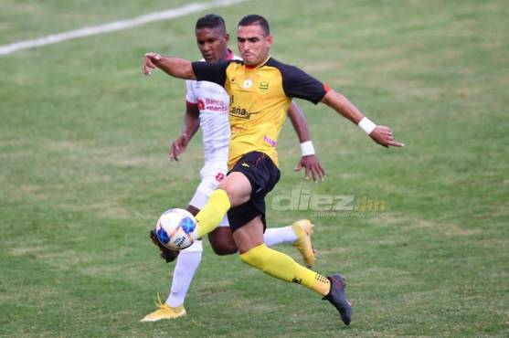 Omar Rosas disputó 51 partidos con Real España. Marcó 12 goles.