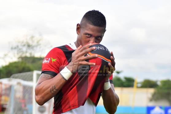 Carlo Costly anotó su cuarto gol de la temporada en la Liga de Ascenso.