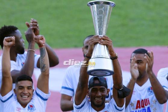 Olimpia exhibe sus dos Ligas de Concacaf en el Morazán previo al duelo contra Motagua. FOTO: Neptalí Romero.