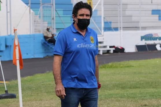 Héctor Vargas no se guardó nada tras lo vivido con el árbitro Óscar Moncada en el Lobos vs Real España en Tegucigalpa.