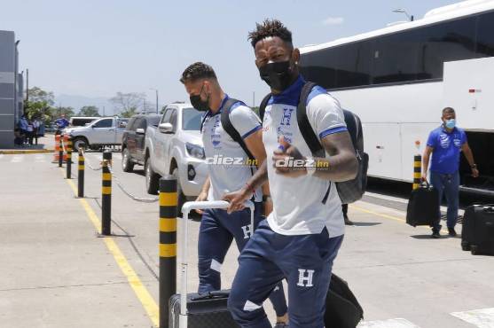 Selección de Honduras viaja a Panamá y Bolillo advierte que van buscando “cómo rompemos” la mala racha”