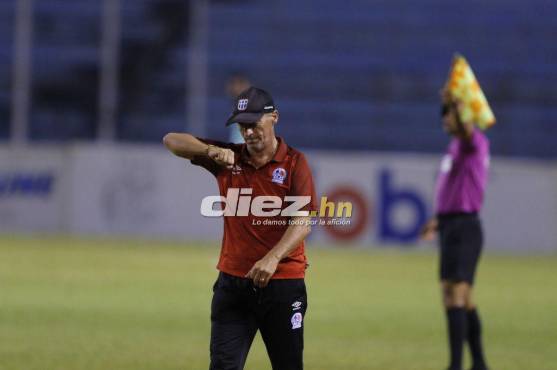 Pedro Troglio es sin duda el mejor entrenador que ha tenido Olimpia en su historia. Los números así lo confirman. Foto Diez: Neptalí Romero