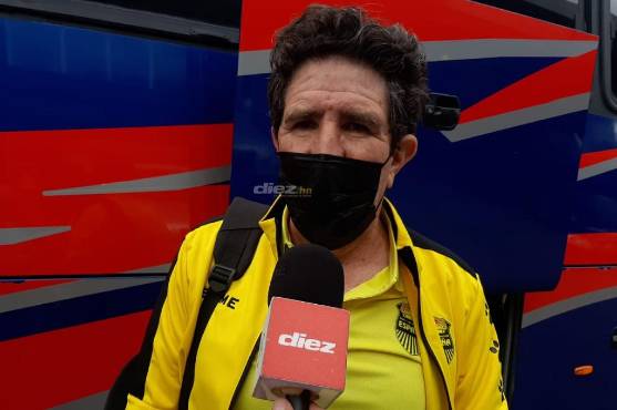 Héctor Vargas atendió a DIEZ previo a viajar a Cartago, Costa Rica, por la Liga Concacaf.