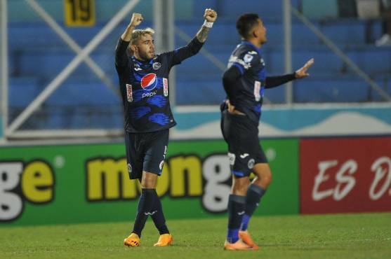 Motagua avasalló al Saprissa en la segunda parte, pero sus remates no pudieron vencer al portero Esteban Alvarado.