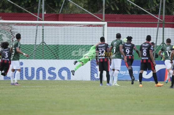 Locura en el Yankel: Marathón y Vida regalan infartante empate en un show de goles y volteretas en icónico partidazo