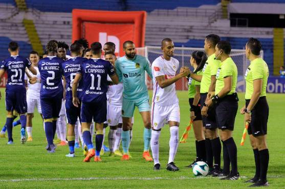 El clásico se disputará el sábado a partir de las 7:00 de la noche en el estadio Nacional.