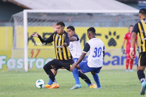 Real España, con un equipo alternativo, no tuvo problemas para derrotar al Honduras Progreso en Choloma