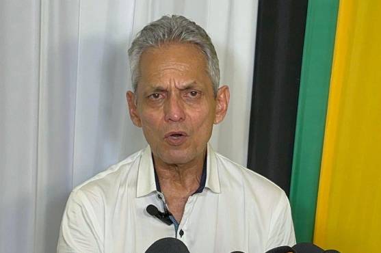 Reinaldo Rueda dio la cara tras la derrota de Honduras en Kingston.