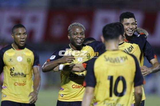 Con un gol de Getsel Montes La Máquina terminó ganando en La Ceiba. FOTOS: Neptalí Romero.