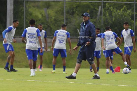 Diego Vázquez suma dos victorias y una derrota dirigiendo a la Selección de Honduras.