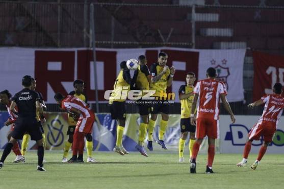 El Vida ha sido mejor en el segundo tiempo ante el Real España.