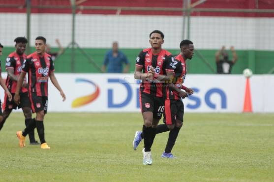 Así se vivió el minuto a minuto del infartante empate entre Marathón y Vida con show de goles incluidos