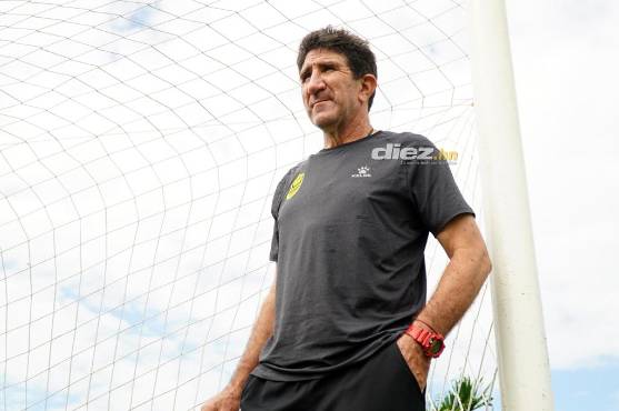 Héctor Vargas ha dirigido ocho clubes en Honduras: Universidad, Vida, Hispano, Platense, Victoria, Olimpia, Marathón y Real España. FOTO: Amílcar Izaguirre.