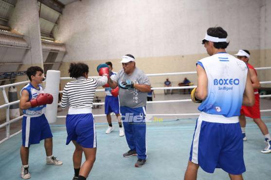 Los jóvenes ya empezaron a utilizar el material de entrenamiento ( Foto: Andro Rodriguez)