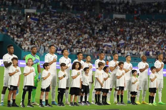 Honduras dejó una pobre imagen futbolística ante Argentina en el Hard Rock de Miami. FOTO: Yoseph Amaya