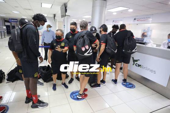 Los jugadores del Olimpia saliendo rumbo a Nicaragua. Foto: David Romero