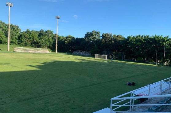 La Bicolor realizó la práctica en el Estadio Panamericano de la provincia de San Cristobal, ubicada a unos 50 minutos de la capital Santo Domingo. Foto: Erlin Varela.