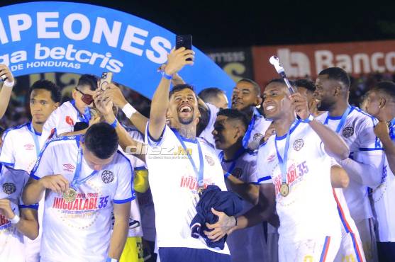 Olimpia se erige como campeón en Honduras y consigue su copa 35 barriendo la serie de final contra Motagua