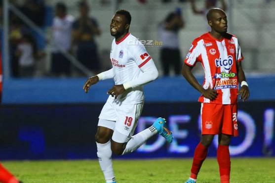 ¡Con un golazo soberbio de Boniek García, Olimpia doblega al Vida en el Chelato Uclés y sigue líder del Clausura!