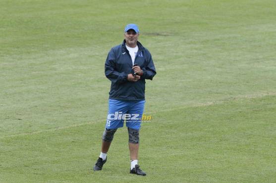 Diego Vázquez prepara su tercer partido al frente de la Selección de Honduras. Foto: Neptali Romero.