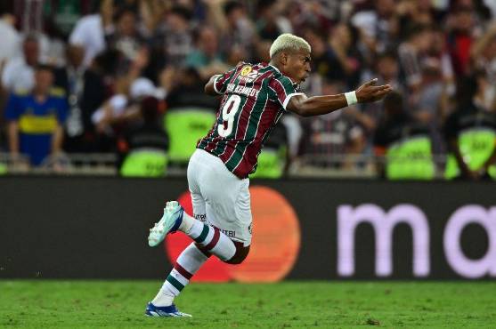 Con goles de Germán Cano y Jhon Kennedy, Fluminense se corona campeón por primera vez en la historia de la Copa Libertadores tras derrotar 2-1 a Boca Juniors. Foto: AFP.