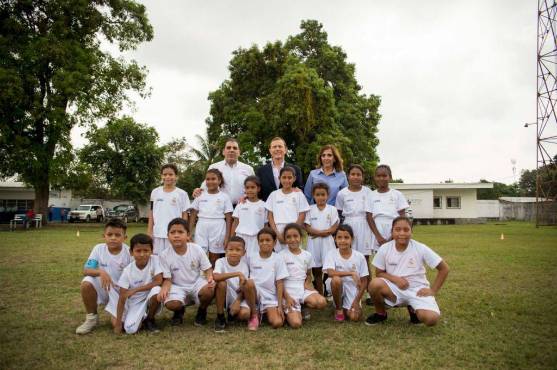 El acto en Comayagua se realizará a las 10:00 am junto a varios niños.