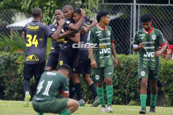 Real España venció 2-1 al Marathón en el inicio del campeonato de reservas.