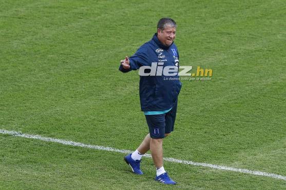 “Bolillo” Gómez alza la voz: “Con mucho respeto a toda la gente del país, las canchas de Honduras son malas”