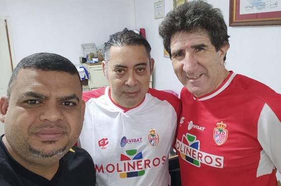 El guatemalteco Jorge Alfonso Gramajo y el argentino Gustavo López conforman el cuerpo técnico de Héctor Vargas en la Real Sociedad.