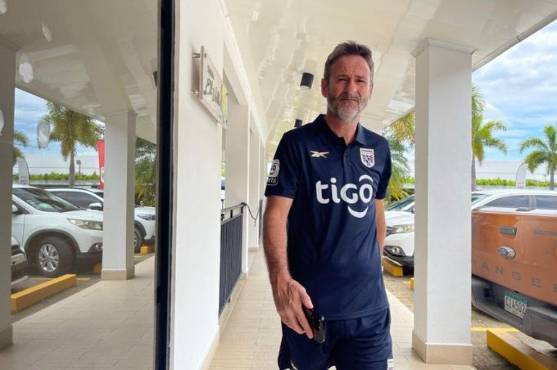 El seleccionador de Panamá, Thomas Christiansen, afronta con optimismo el inicio de las eliminatorias del Mundial 2026