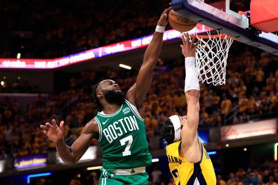 Con un Jaylen Brown extraordinario, los Boston barren a los Pacers en el Este y se clasifican a la final de la NBA
