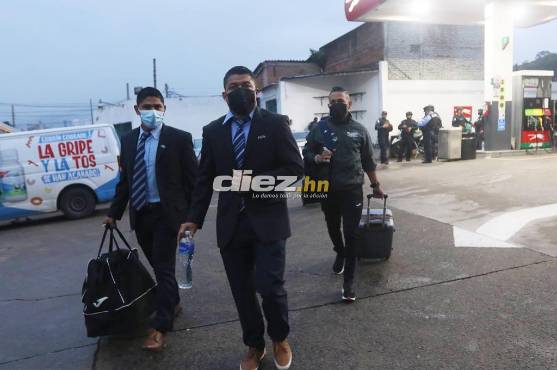 Armando Castro haciendo la llegada al recinto capitalino.