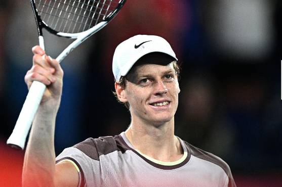 Djokovic sufrió mucho ante Fritz, pero consigue su pase a semis del Australian Open y se enfrentará a un rival durísimo