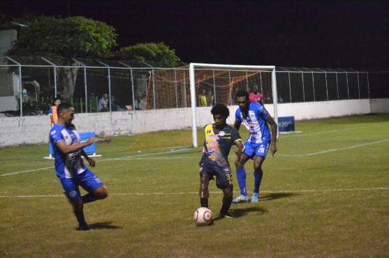 Victoria no sabe lo que es ganarle al Génesis en la Liga Nacional de Honduras. Se han enfrentado tres veces.