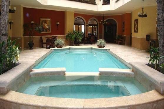 Otro problemón: Fenafuth recibe demanda millonaria por parte de reconocido hotel de San Pedro Sula