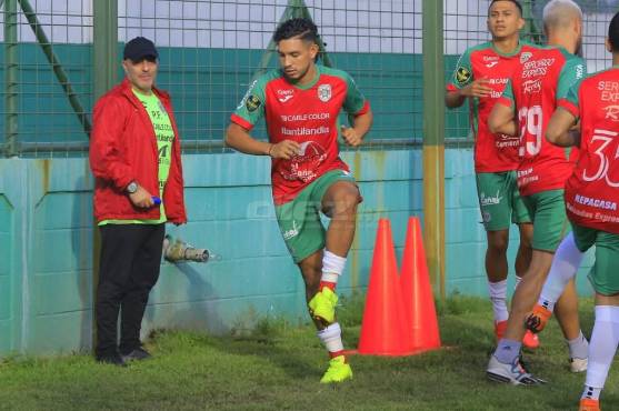El ‘Patito’ Cabrera busca convencer al Tato para quedarse en Marathón.