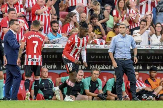 El último revés al Barcelona: la tremenda jugada que hizo Nico Williams con el Bilbao en un San Mamés que lo ovacionó
