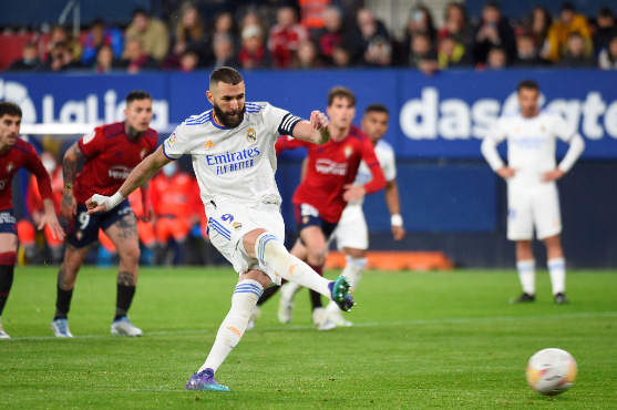 Karim Benzema falló dos penales y no pudo anotar en el partido contra Osasuna. Ambos fueron tapados por Sergio Herrera.