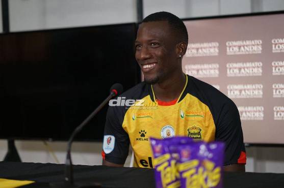 Darixon Vuelto arribó por primera vez al Real España para la temporada 2017/2018 luego de su oscuro paso por el Tenerife. FOTO: Mauricio Ayala.