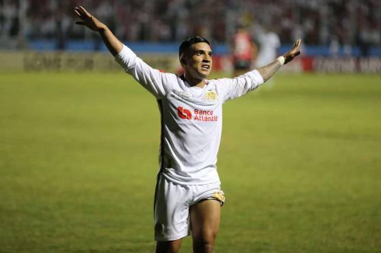 Michaell Chirinos ganó cinco títulos en su segunda etapa con Olimpia. Cuatro de Liga Nacional y uno de Concacaf.