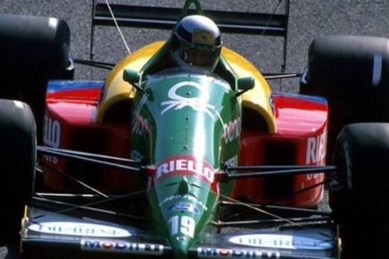 Uno de los coche de Alessandro Nannini en Fórmula Uno,