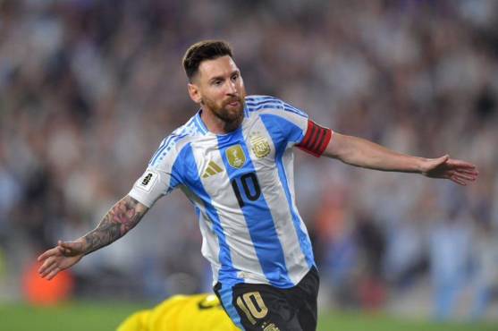 Argentina golea con triplete de Messi, Bolivia cae a zona de repesca