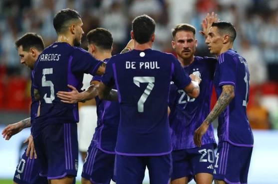 La Selección Argentina presenta varias dudas previo al debut en Qatar.