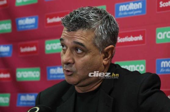 Diego Vázquez dice que hay detalles a mejorar, como el hecho de recibir goles muy temprano por falta de concentración. Foto: David Romero