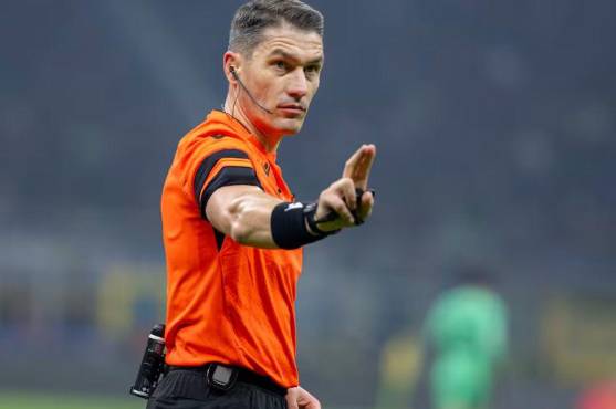 El árbitro rumano István Kovács dirigirá la final de la Liga de Campeones entre el PSG (FRA) y el Inter de Milán (ITA),