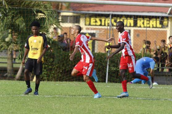El Vida es el líder general del Torneo de Reservas. Por la fecha 3 derrotó al Real España en su sede. FOTO: Neptalí Romero