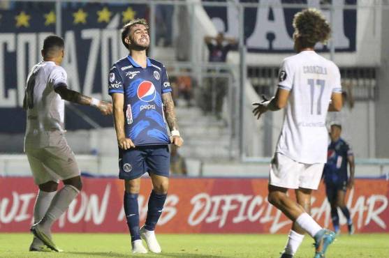 Agustín Auzmendi disputará su primer clásico ante Olimpia con la camisa azul.