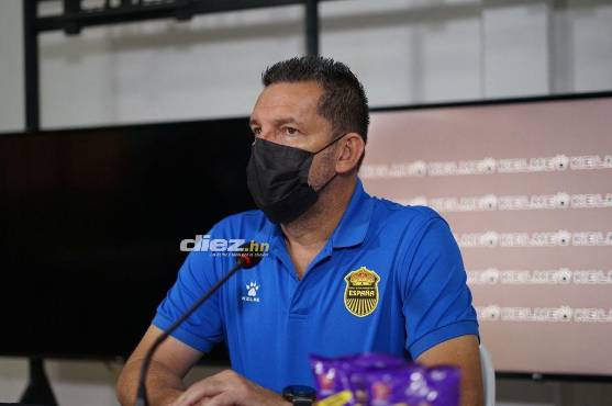 Javier Delgado habló en conferencia de prensa de la actualidad del Real España. Foto: Mauricio Ayala.