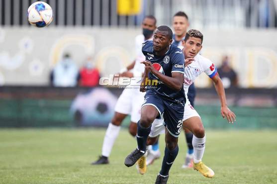 Carlos ‘Muma’ Fernández, cansado de no tener minutos en Motagua y saldrá del club al final del torneo