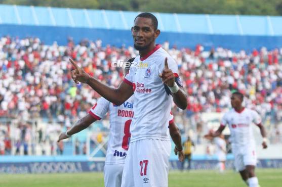 Real España frena racha triunfal del Olimpia con Edrick Menjívar como figura pero sigue líder del Apertura 2022